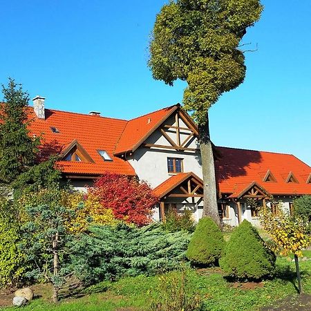 Отель Dom Uzdrowisko Толькмицко Экстерьер фото
